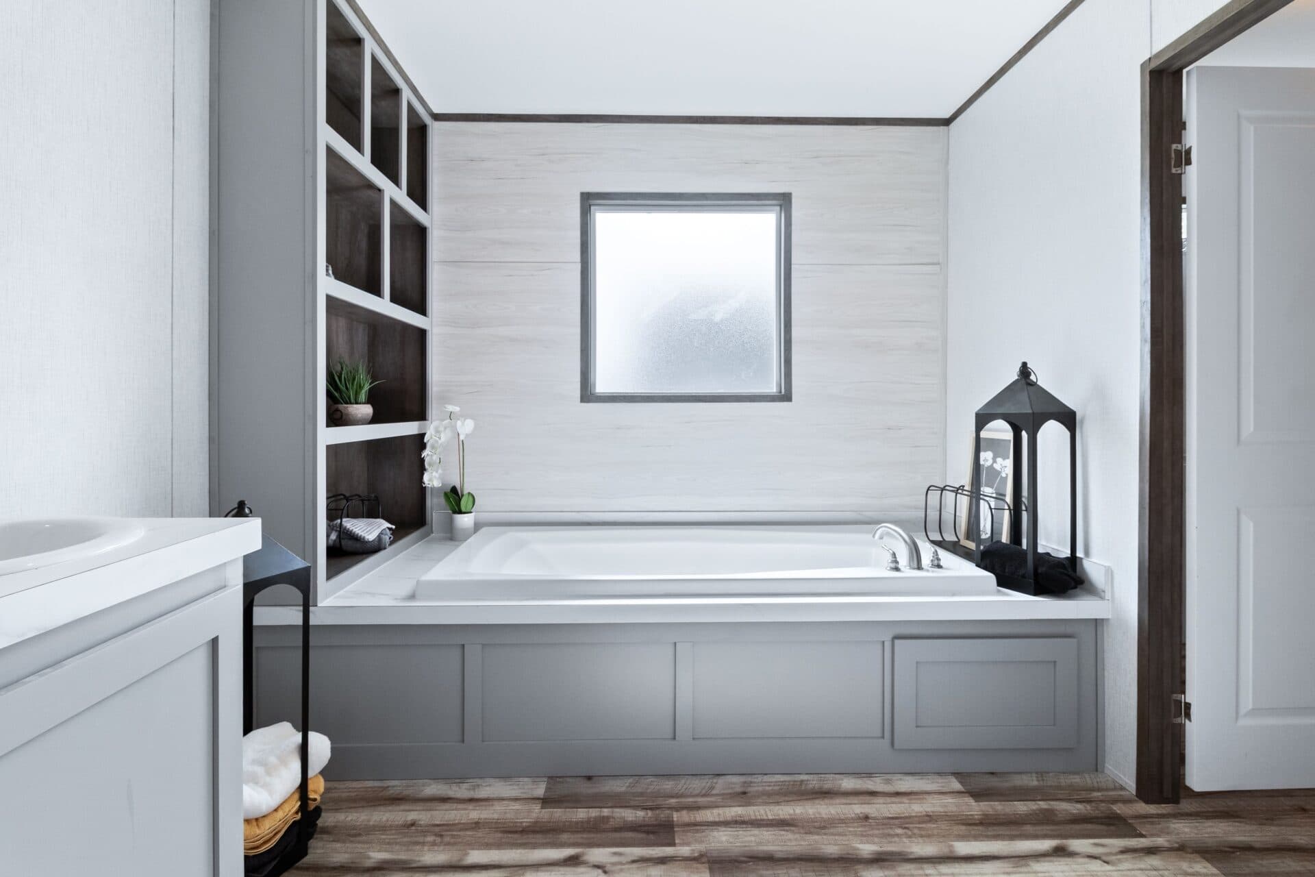The murphy bathroom home features