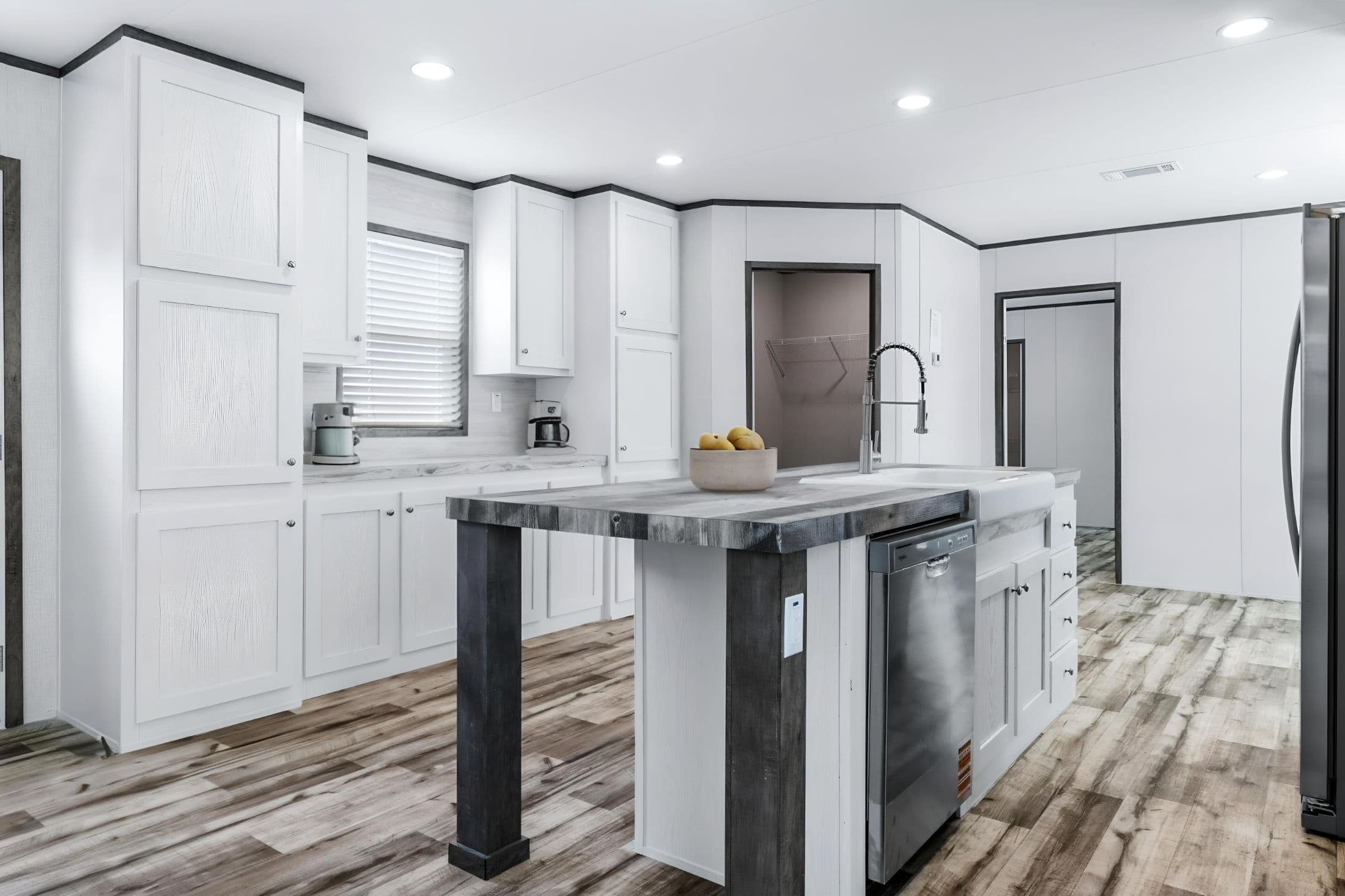 Cypress kitchen home features