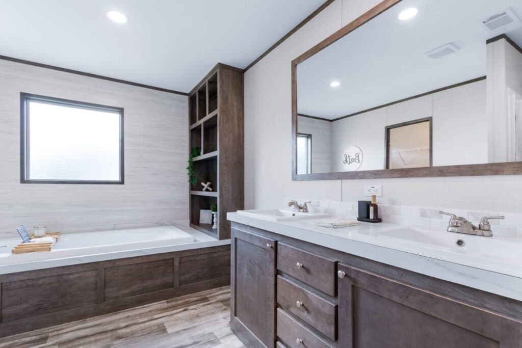 Palmer bathroom home features