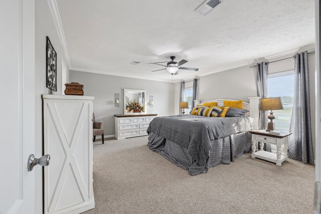 Birmingham bedroom home features