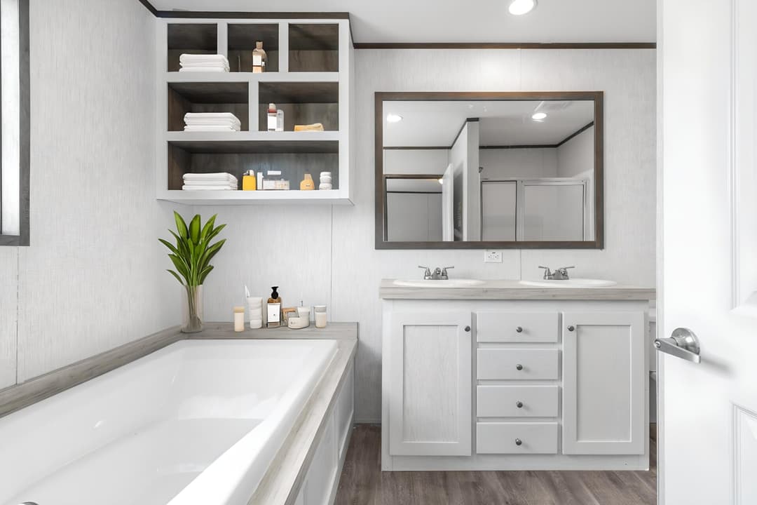 The lincoln bathroom home features