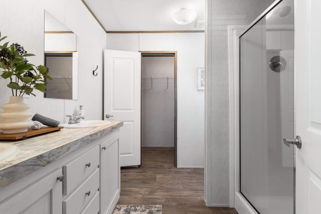 Panama bathroom home features