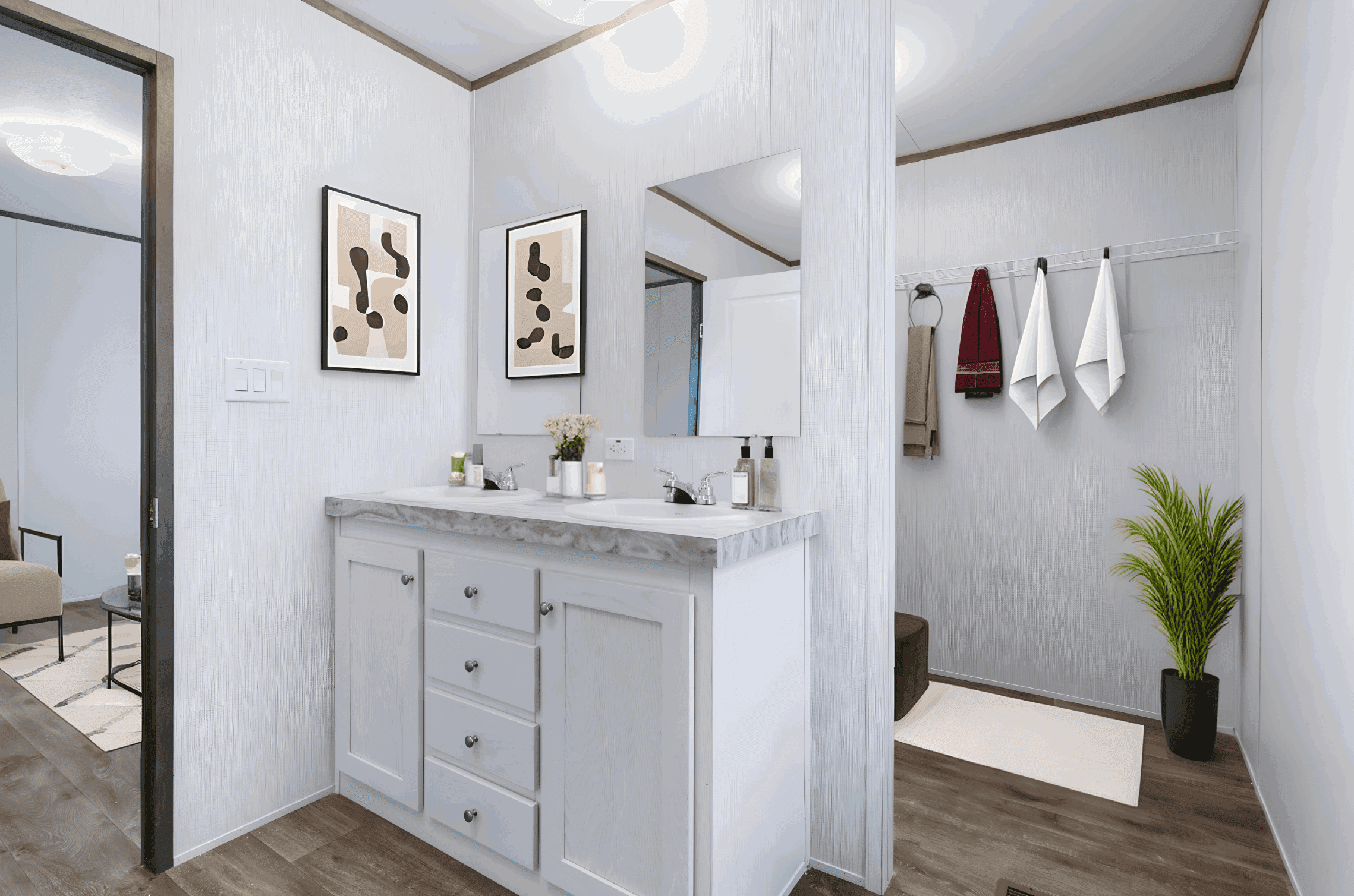 Atlantis bathroom home features
