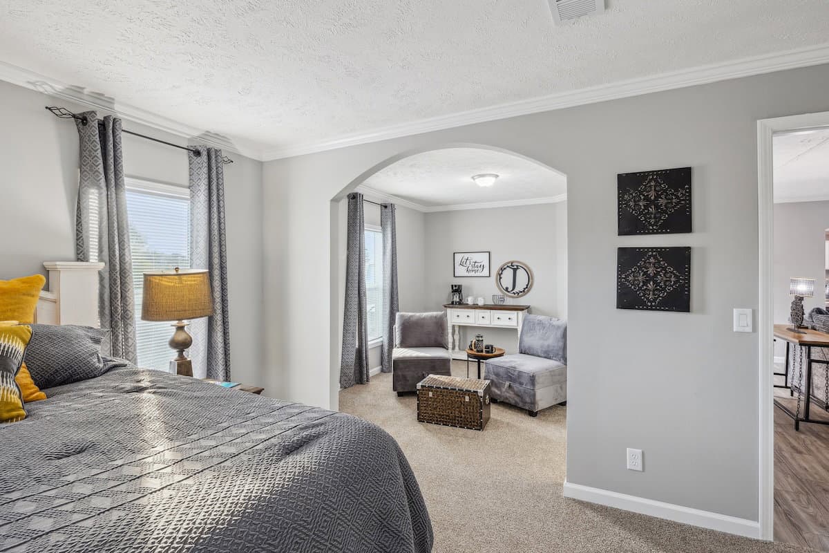 Birmingham bedroom home features