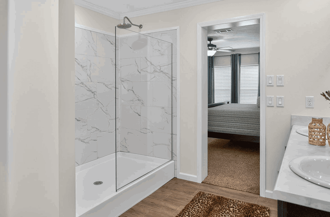 Md-66-32 midland bathroom home features