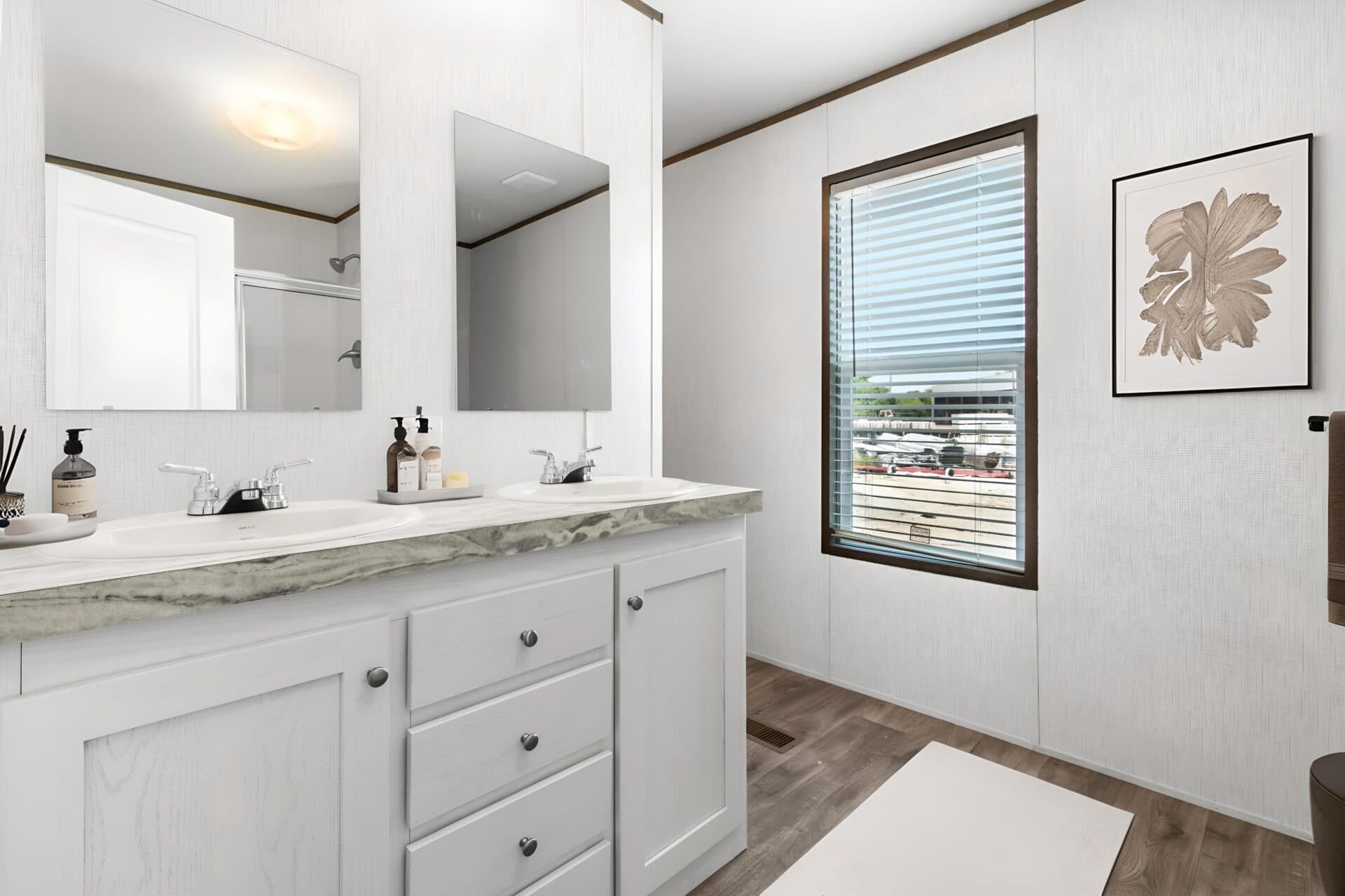 Molly bathroom home features
