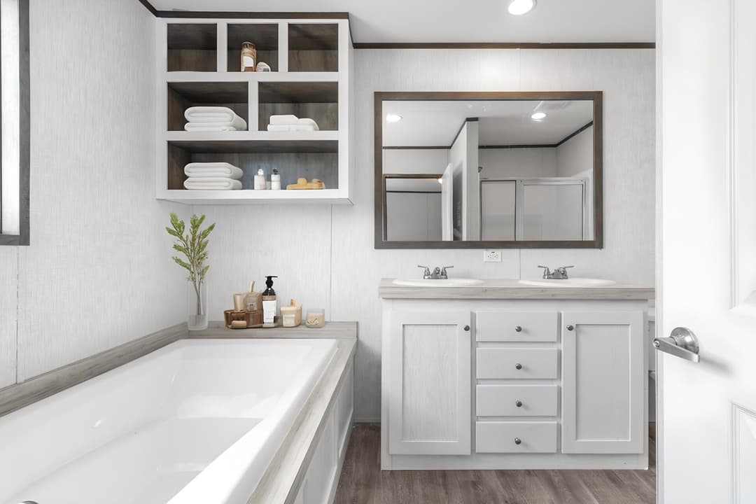The lincoln bathroom home features