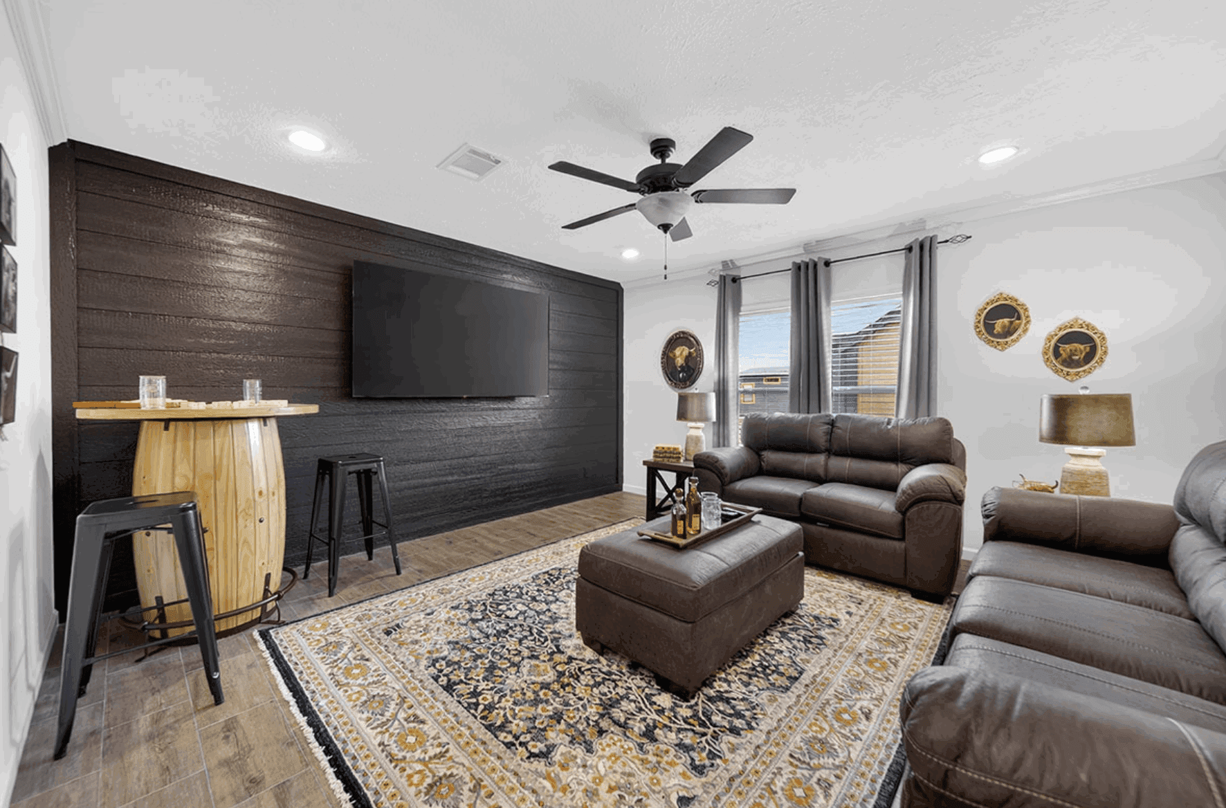 Md-66-32 midland interior home features