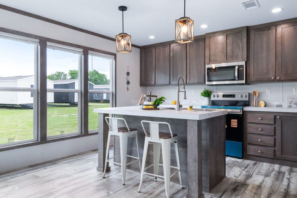 Palmer kitchen home features