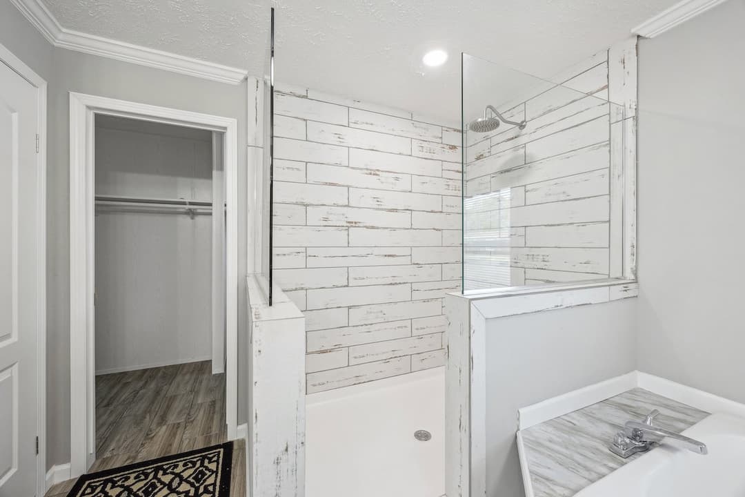 Birmingham bathroom home features