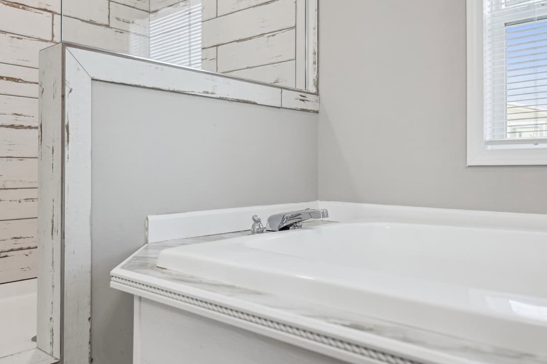 Birmingham bathroom home features