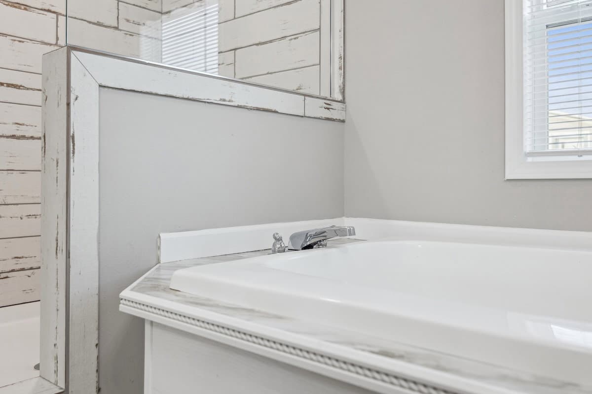 Birmingham bathroom home features