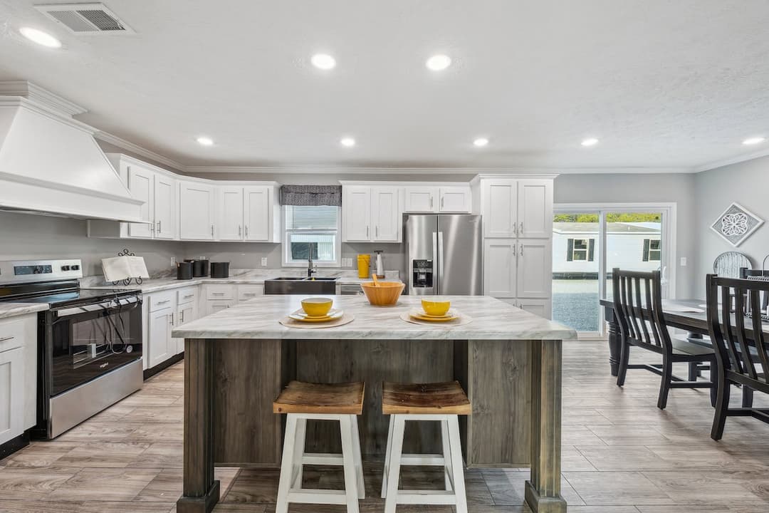 Birmingham kitchen and hero home features