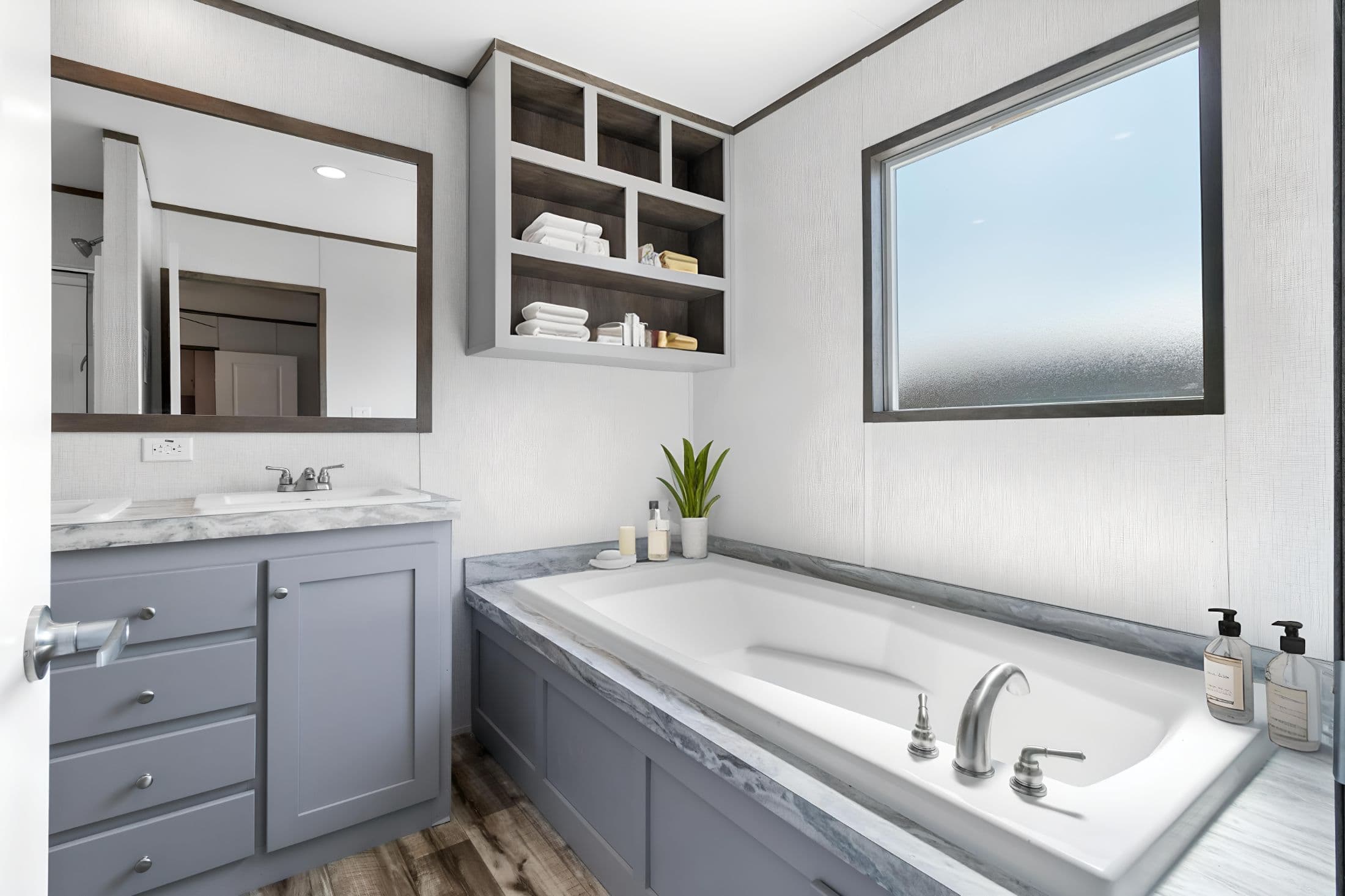 Baytown bathroom home features