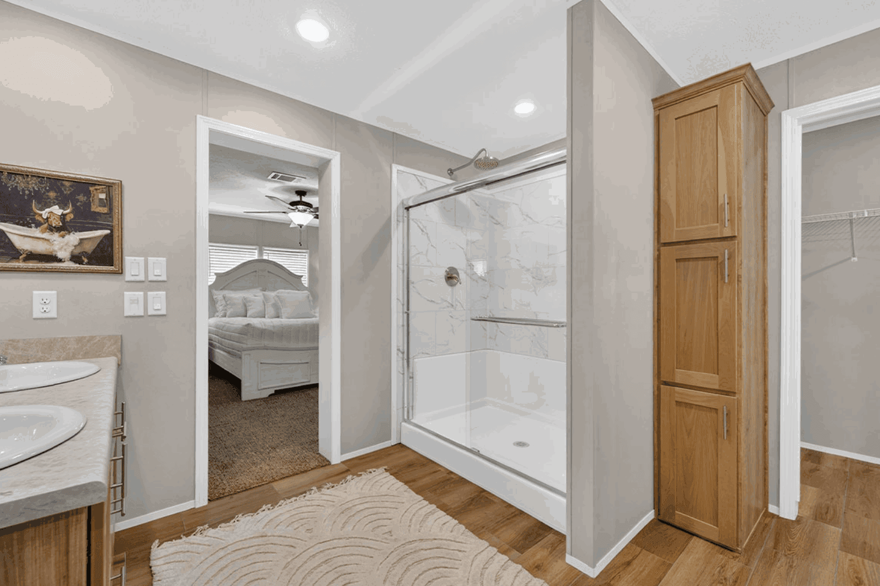Md-64-32 windsor bathroom home features