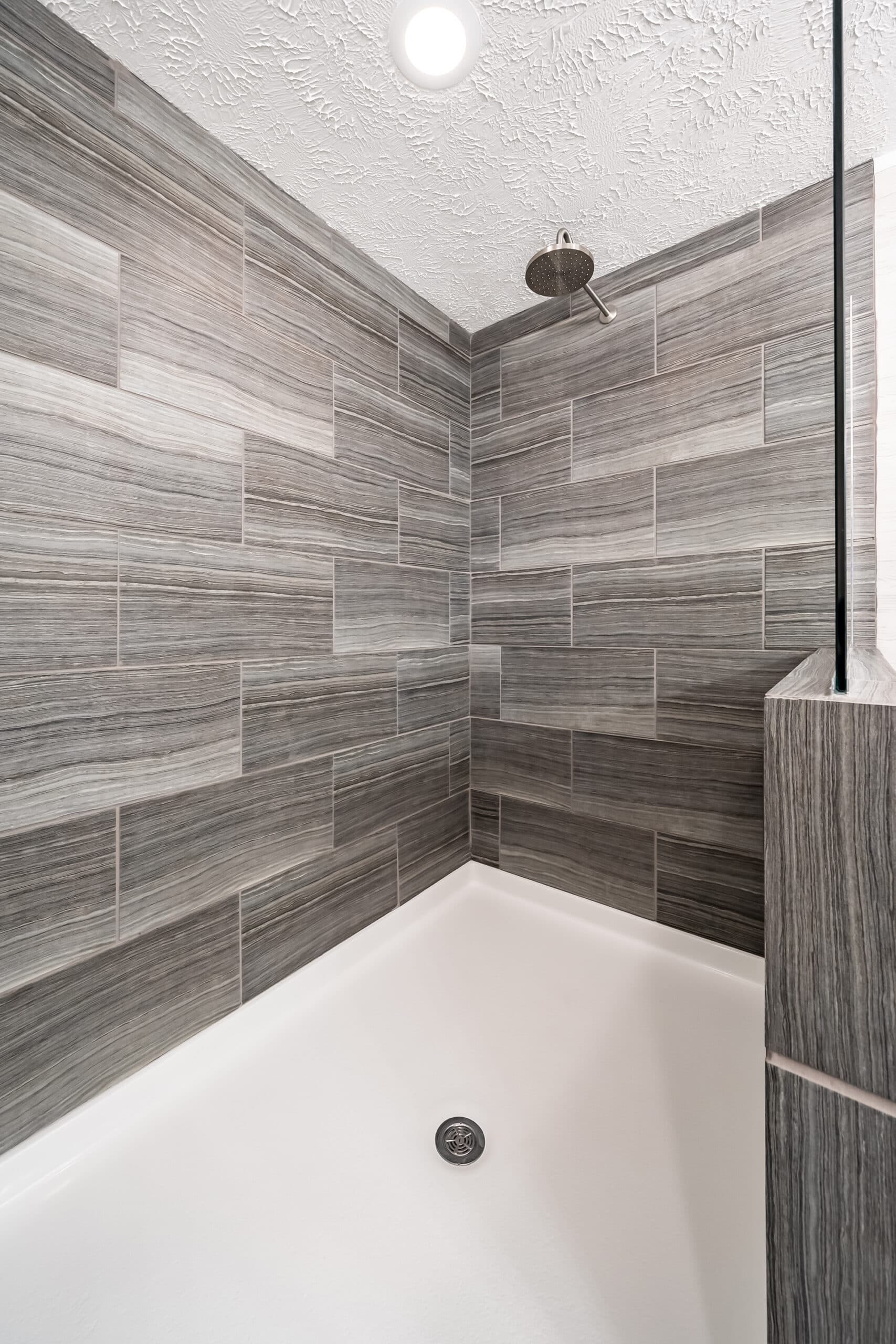 Md-41-32 bathroom home features