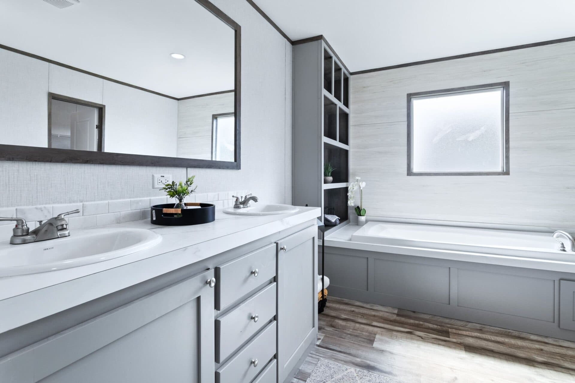 The murphy bathroom home features
