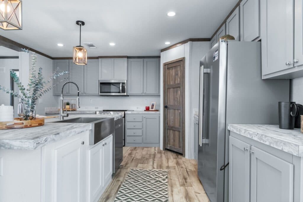 Hogan kitchen home features